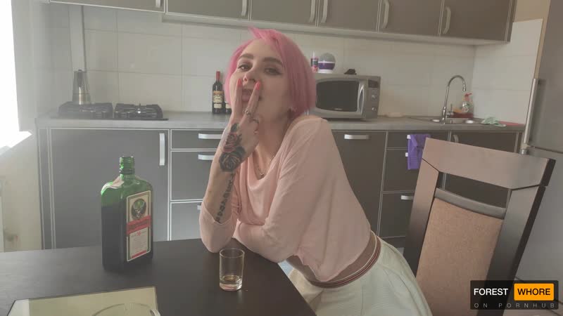 Prostituta da floresta, brincadeira pública arriscada e humilhação pornográfica suja